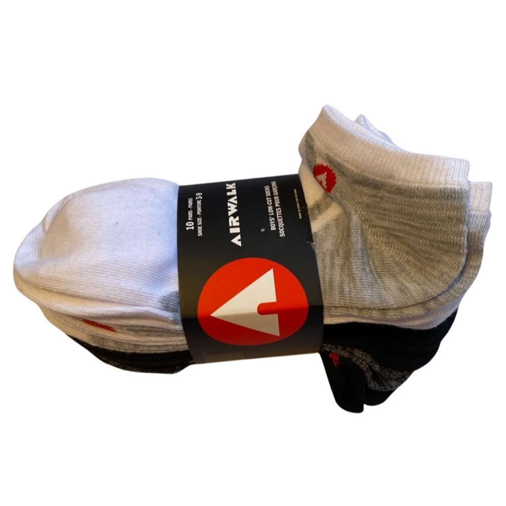 ⭐️ NWT Airwalk Boys Low Cut Socks⭐️